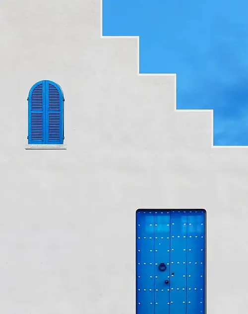 Asymmetric Website Layout